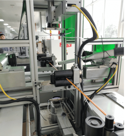 Spellatura laser di cavi elettrici